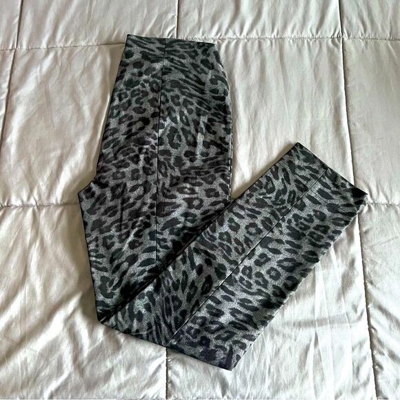 Stehmann Loli Leopard Print Stretch Ankle Pants Size 10 - Picture 1 of 6